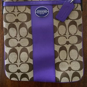 Coach cross body bag - New I won this bag at a silent auction and never used